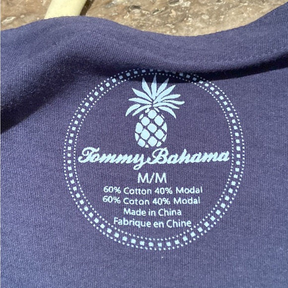Tommy Bahama navy floral tee - Picture 3 of 5